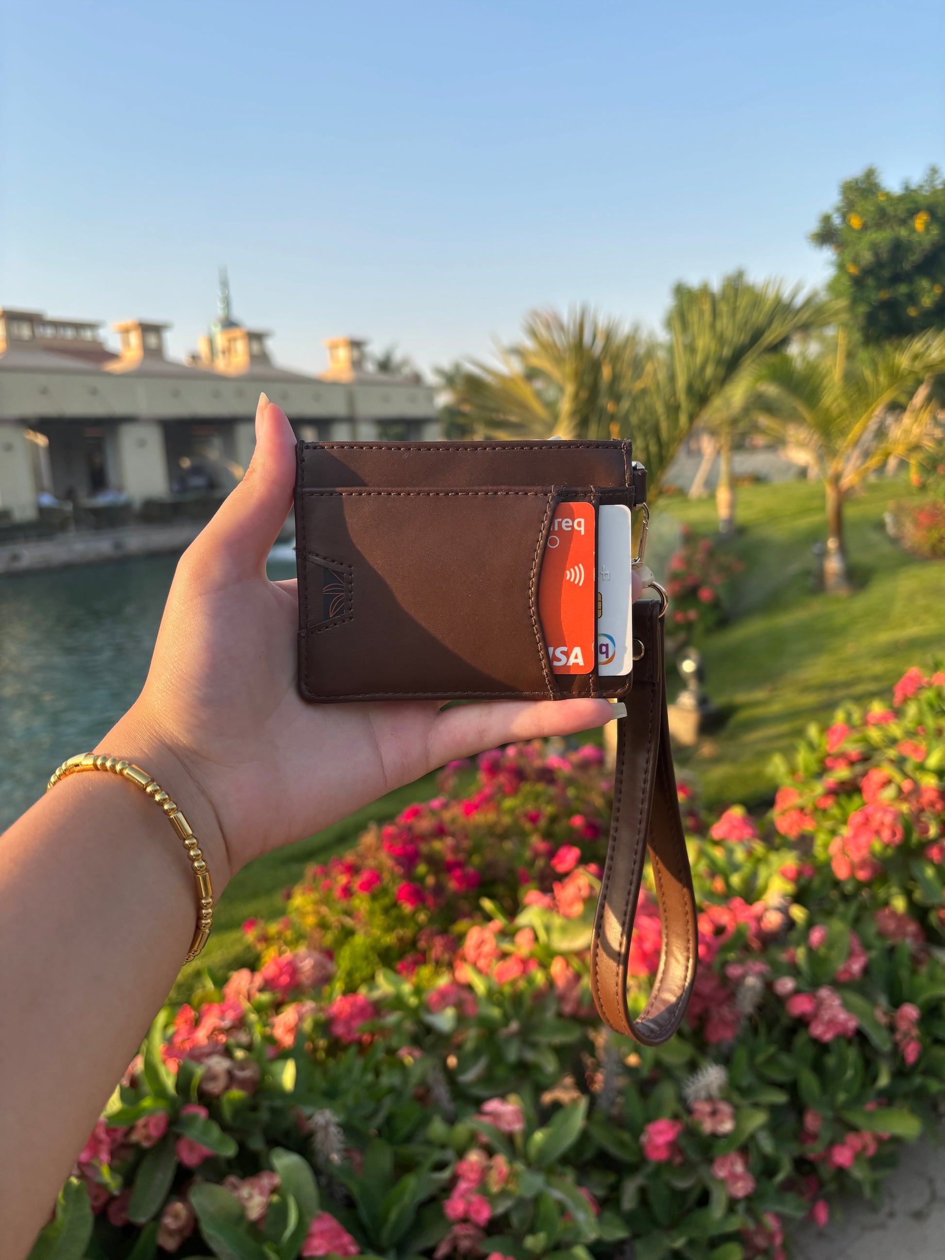 Brown Cardlet