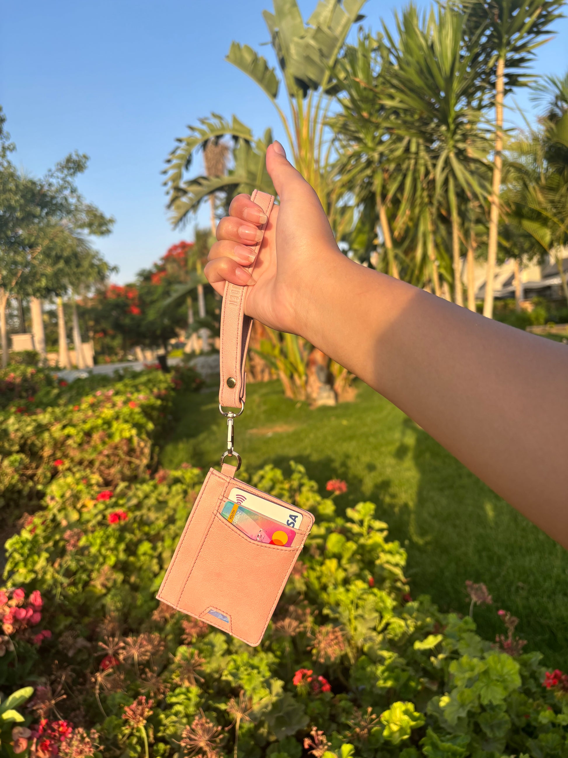 Blush Cardlet